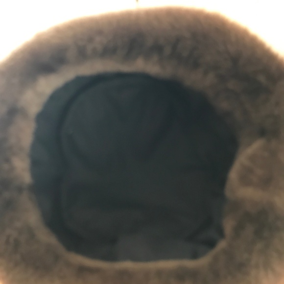 LUXURY SHEARED MINK PILL BOX HAT - Picture 6 of 8